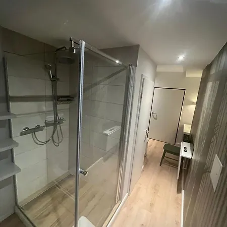 Serviced Mecklenheide Apartament Hanower