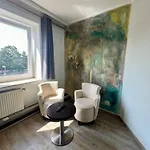 Serviced Mecklenheide Lejlighed